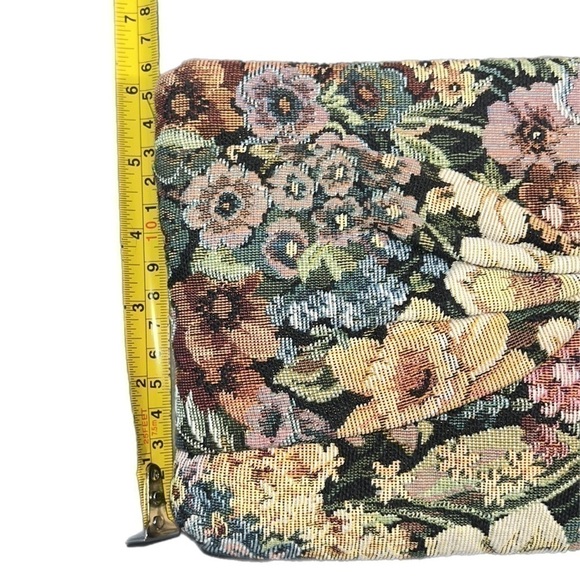 EVC Vintage Tapestry Bow Floral Clutch/ Shoulder Bag Pristine condition! - Picture 12 of 13